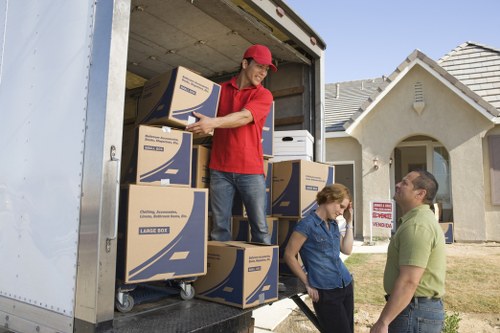 Local Brompton removal van service for homes and offices