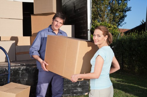 Flexible local moving help for Brompton homes and businesses
